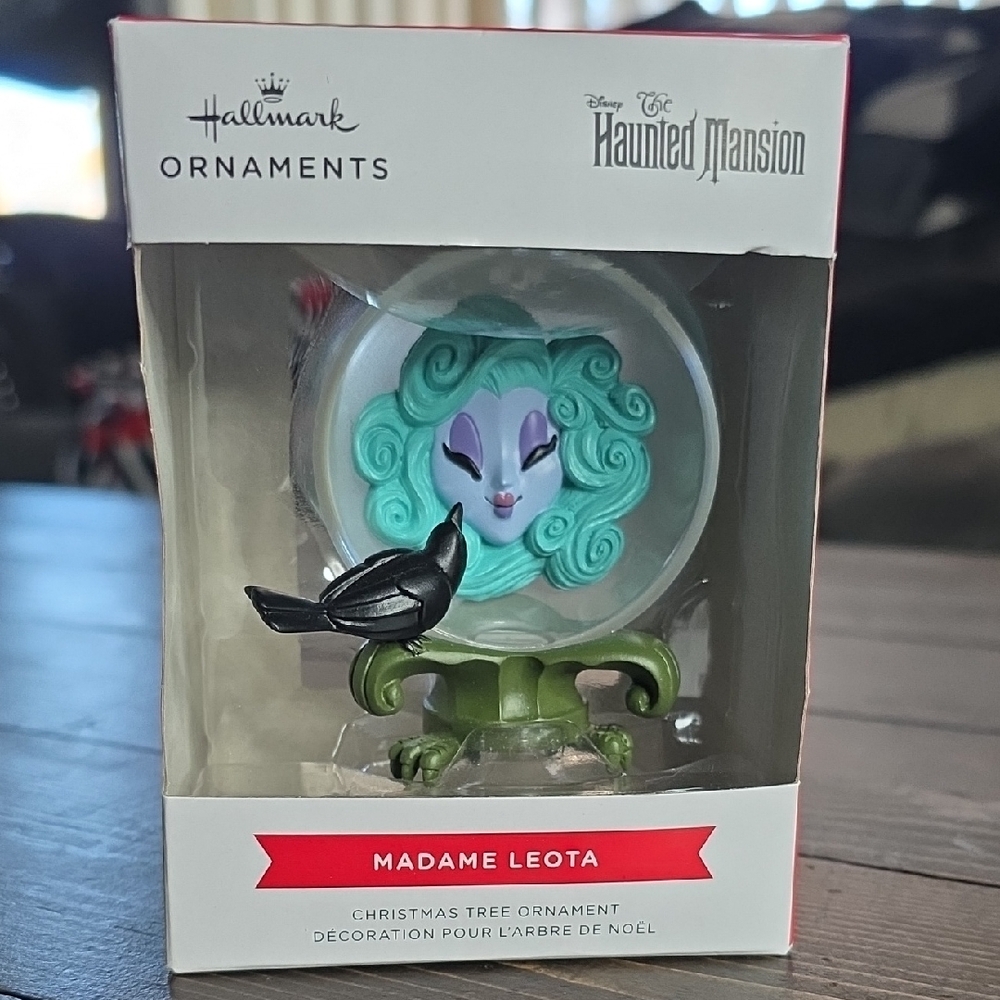 Hallmark Haunted Mansion Madame Leota Christmas Tree Ornament